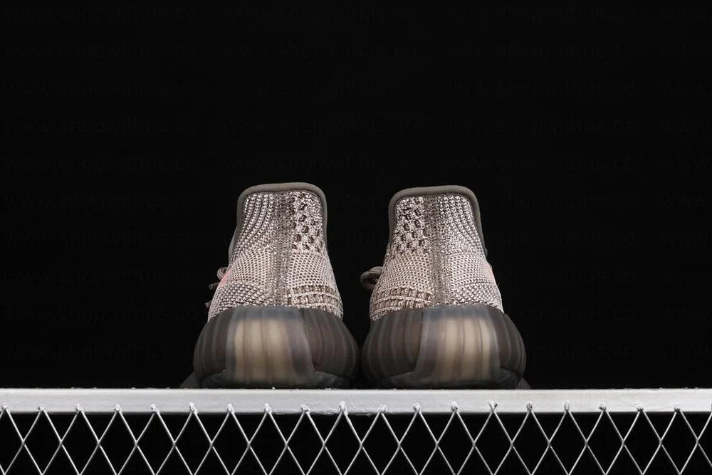 Yeezy boost 350 V2