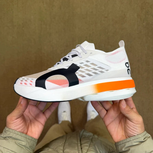 On Running Cloud Boom Strike -White/Orange
