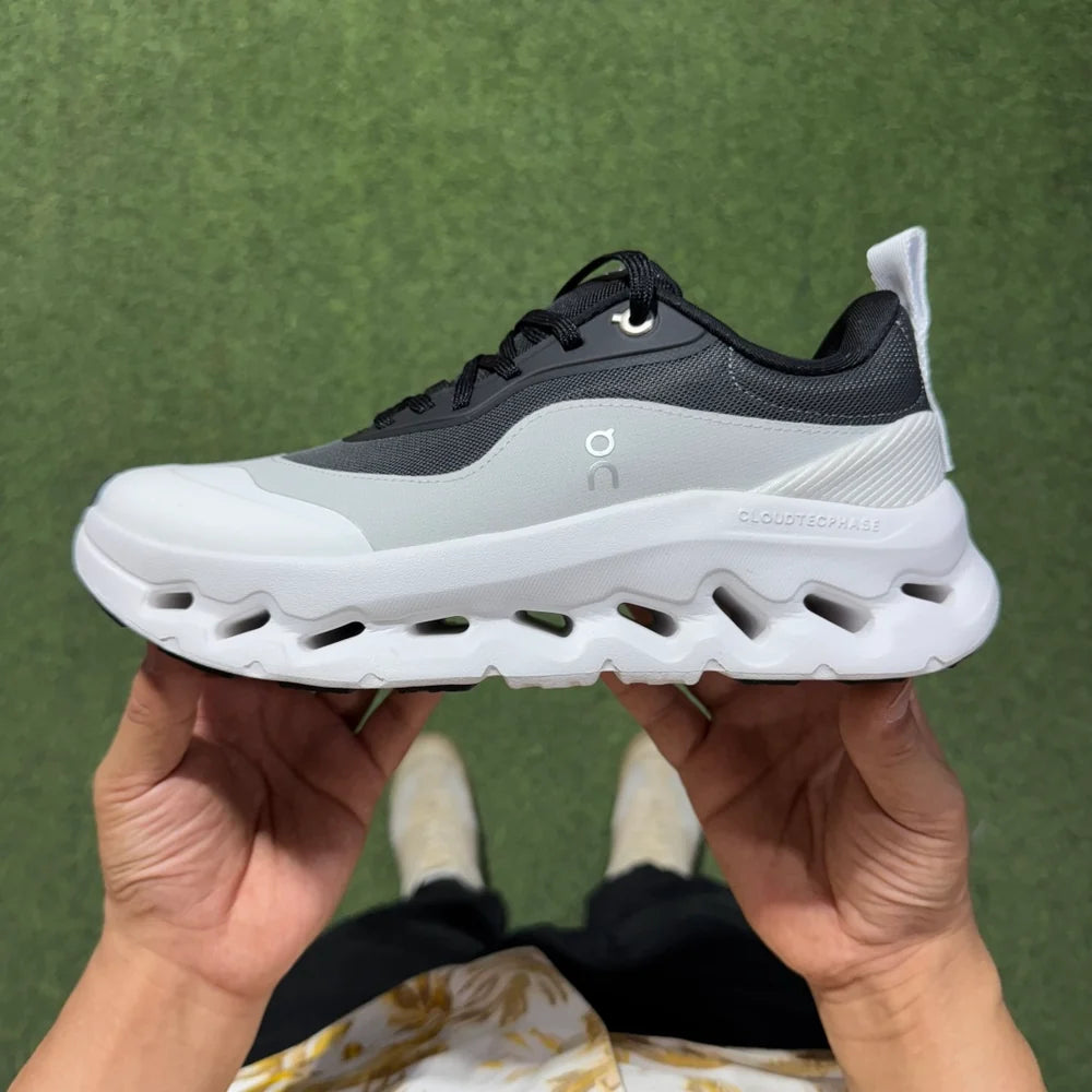 On Running Cloud Tilt 2- Black White