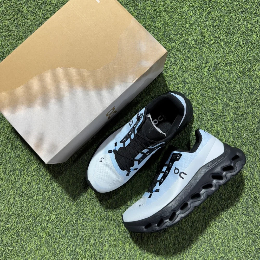 On Running Cloud Tilt Ultra Marine  Eclipse