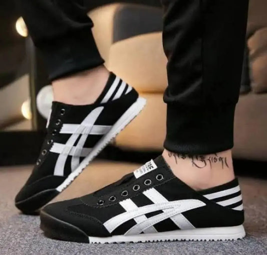 Onitsuka Tiger Mexico 66 Slip On Black White for Girls D-2011