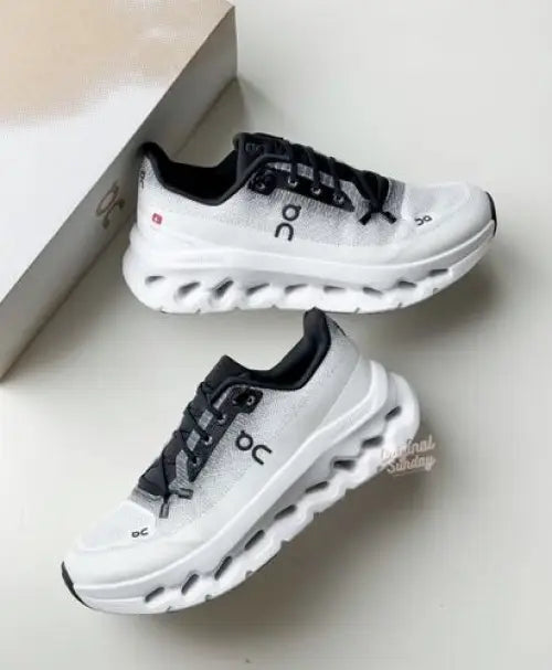 On Cloud Tilt 2 0 BLACK IVORY