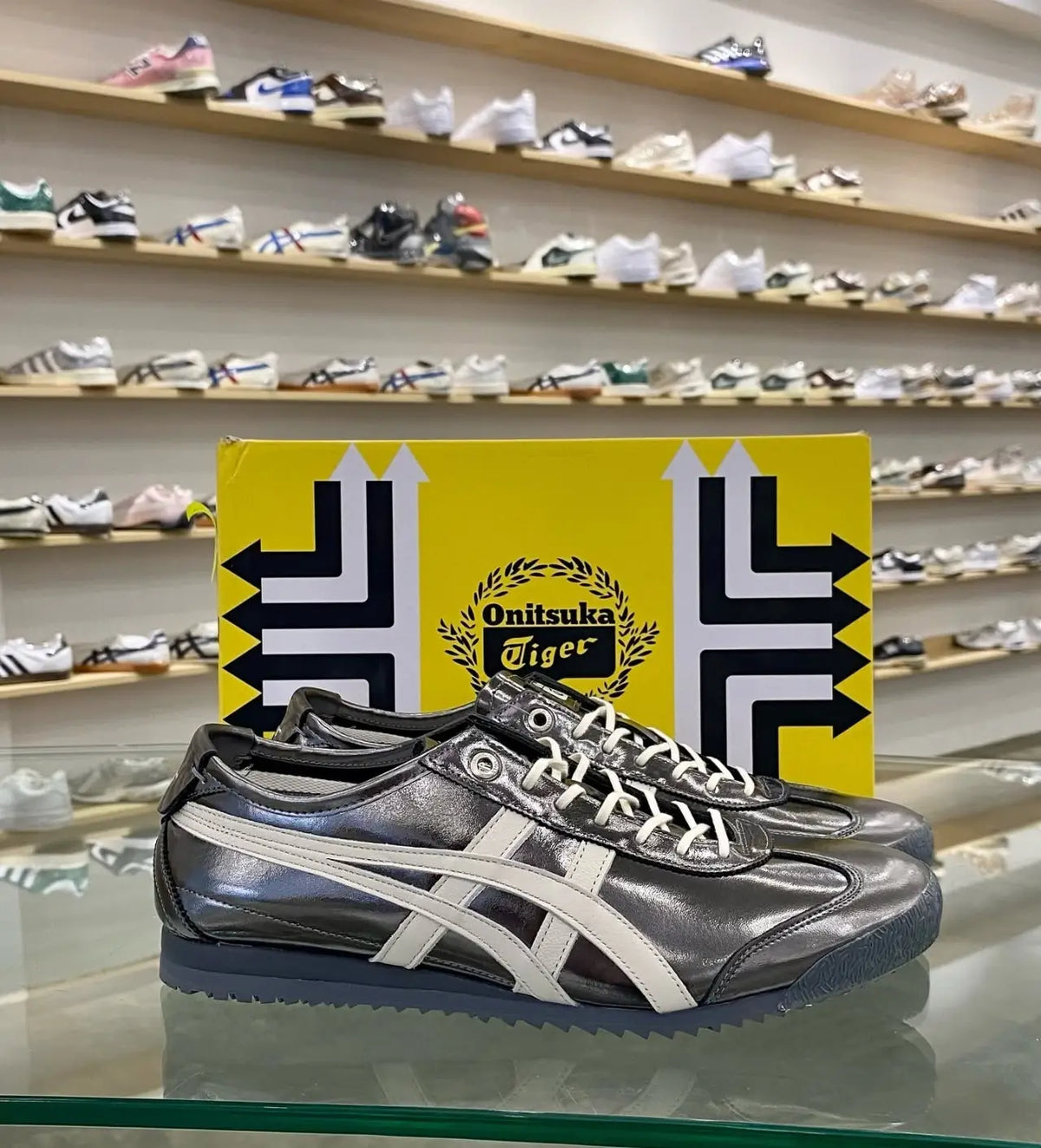Onitsuka Tiger Mexico 66 SD Metallic Series Metropolis  Cream  7A Premium Mens Sneakers D-2099