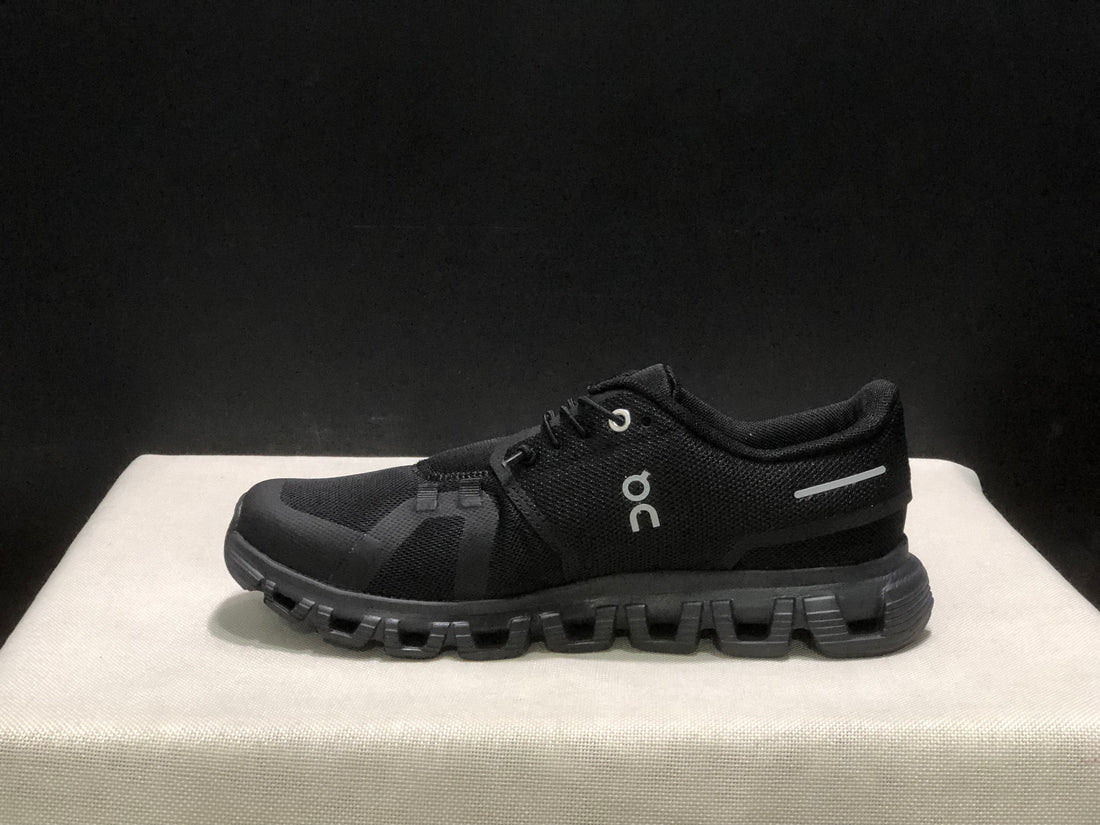 On Running Cloud 5 Waterproof -All Black