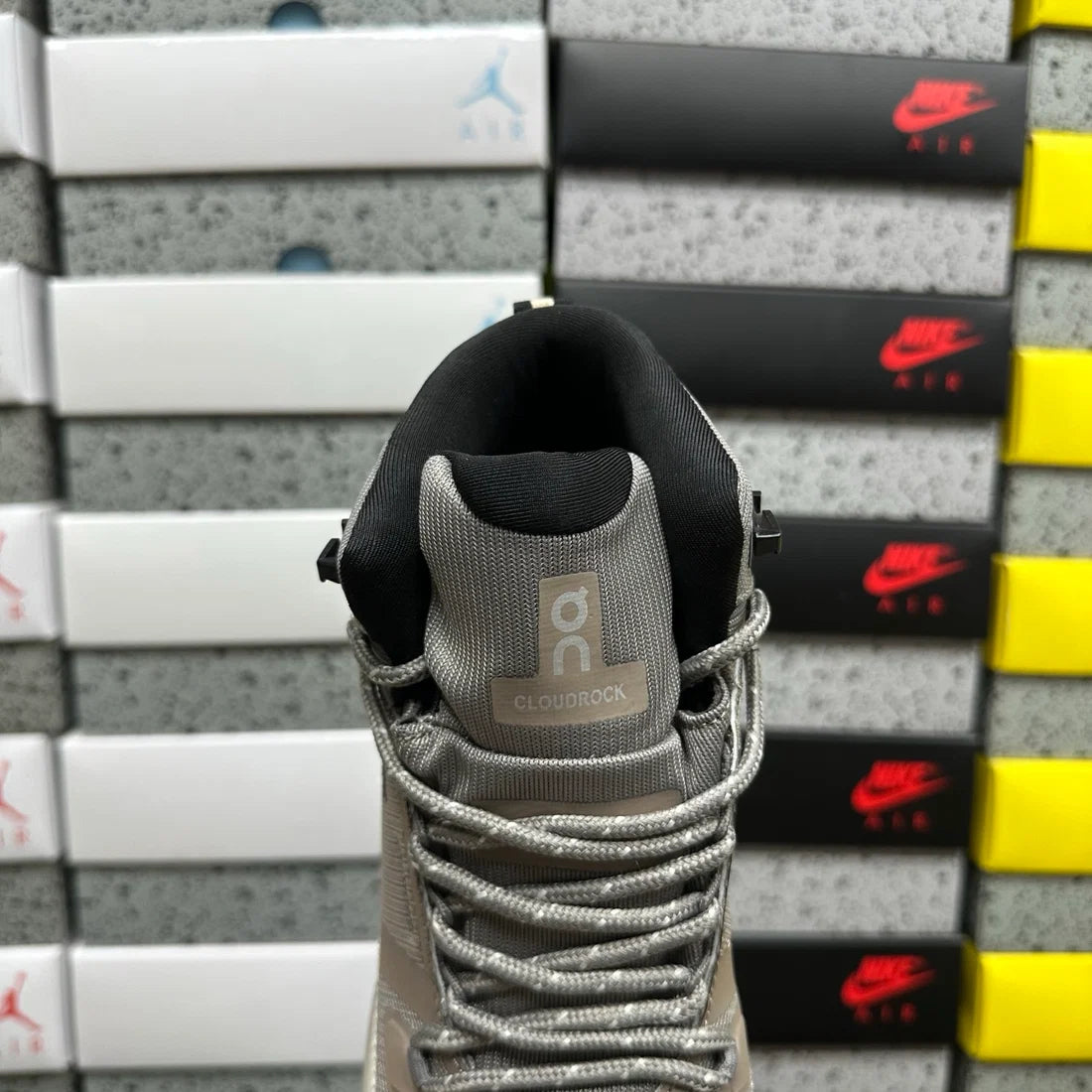 On Running Cloud Rock Mid Waterproof - Cinder Desert