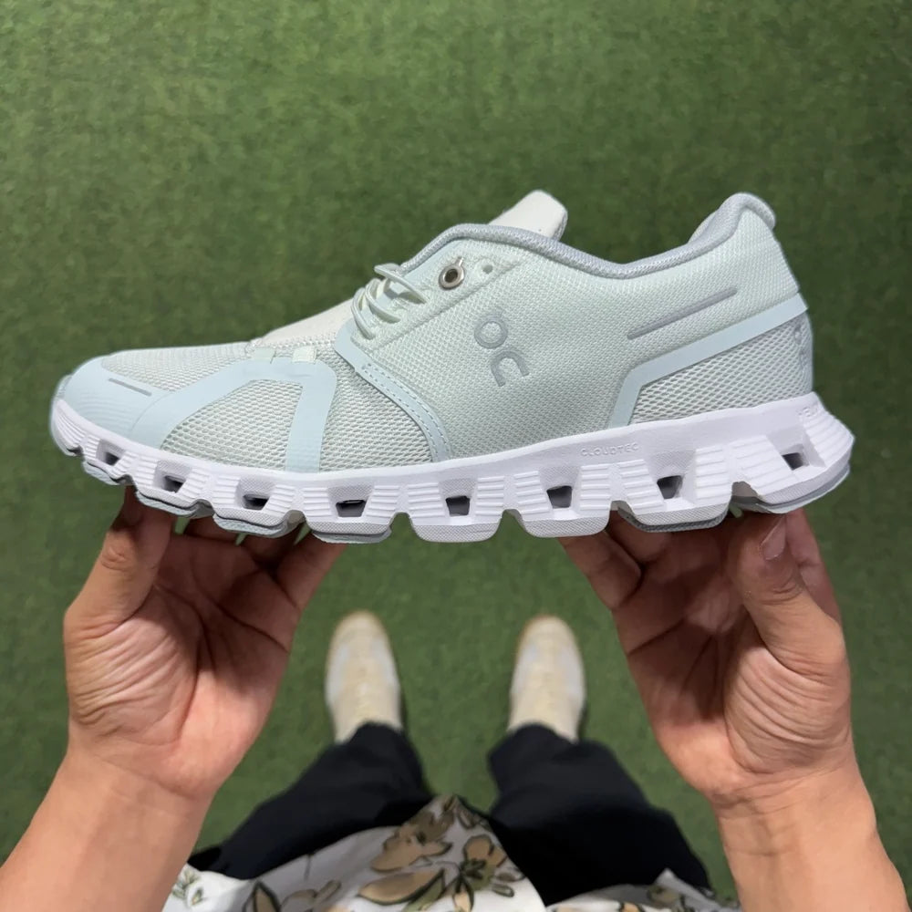 On Running Cloud 5 All White