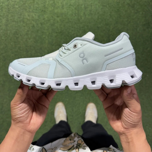 On Running Cloud 5 All White