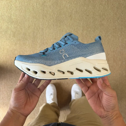 On Running Cloud Surfer Max-Dust lvory