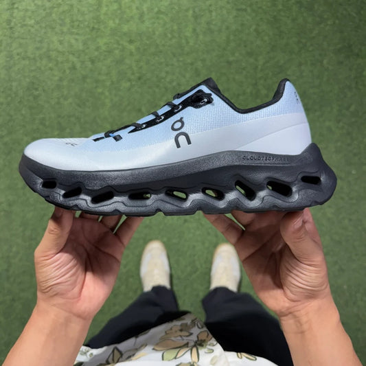 On Running Cloud Tilt Ultra Marine  Eclipse