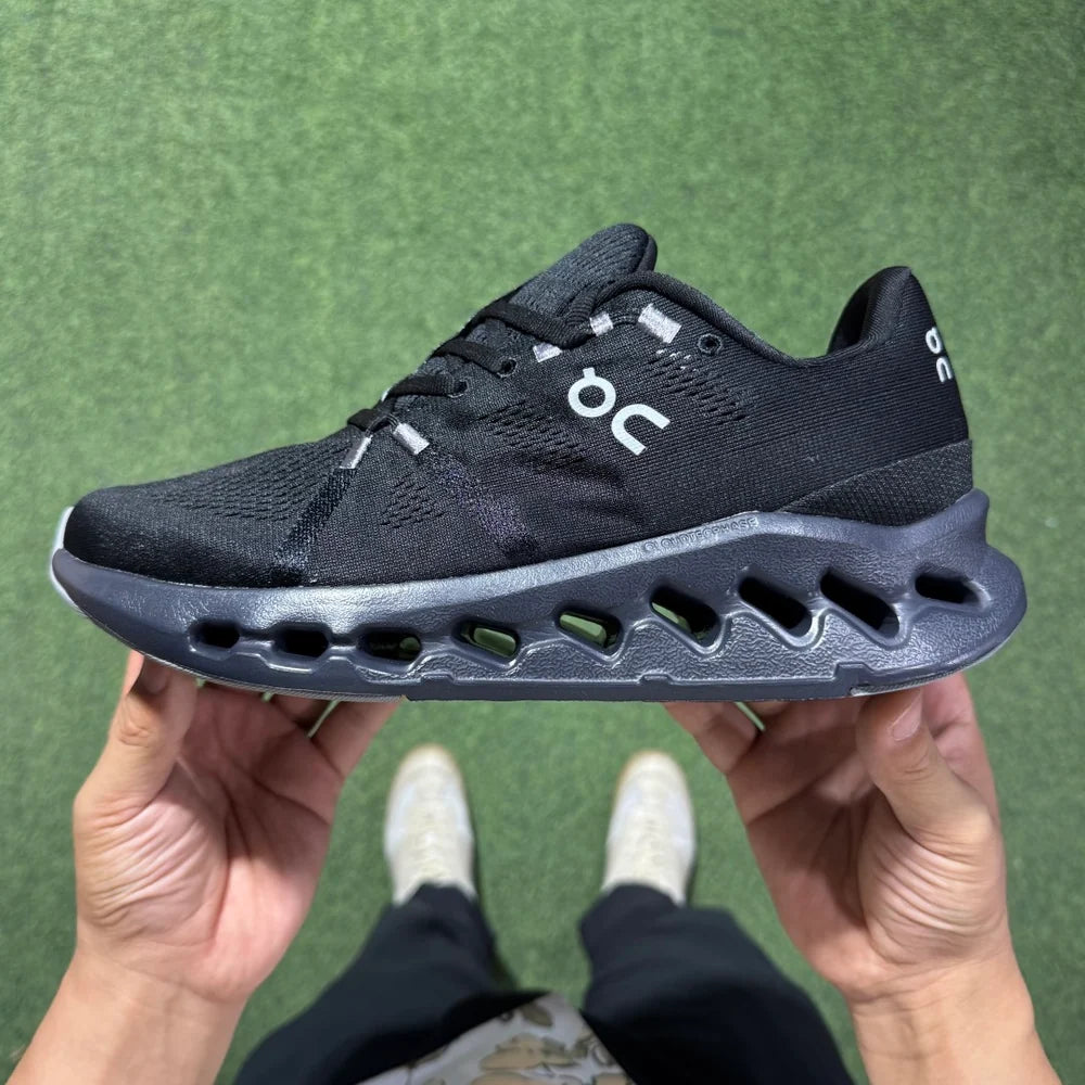 On Running Cloud Surfer Black