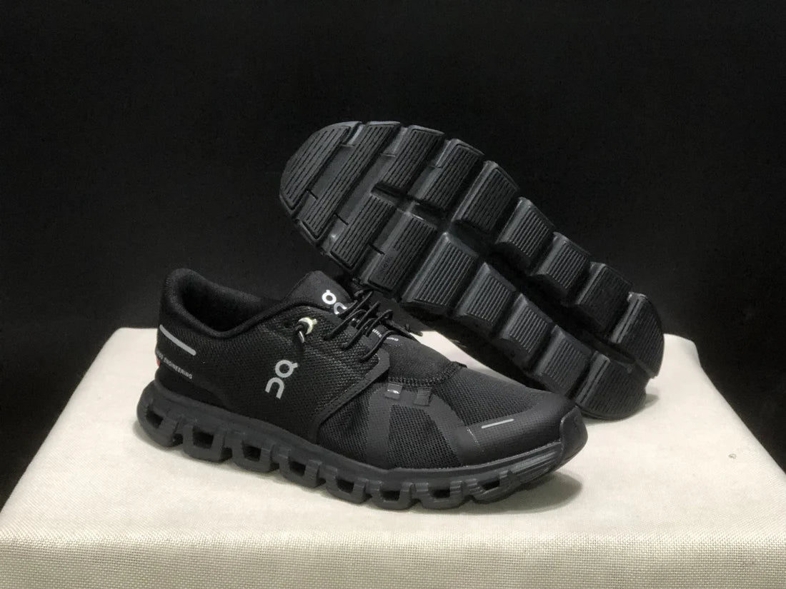 On Running Cloud 5 Waterproof -All Black