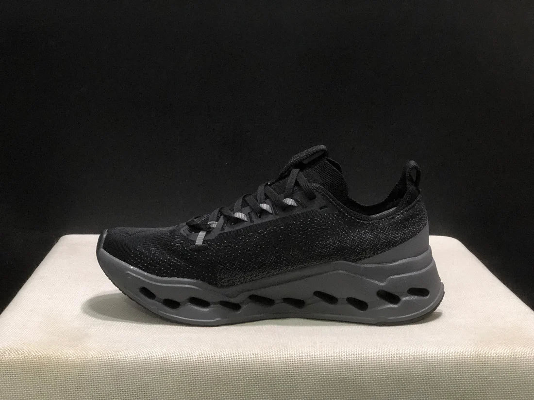 On Running Cloud Surfer Max- Black Eclipse