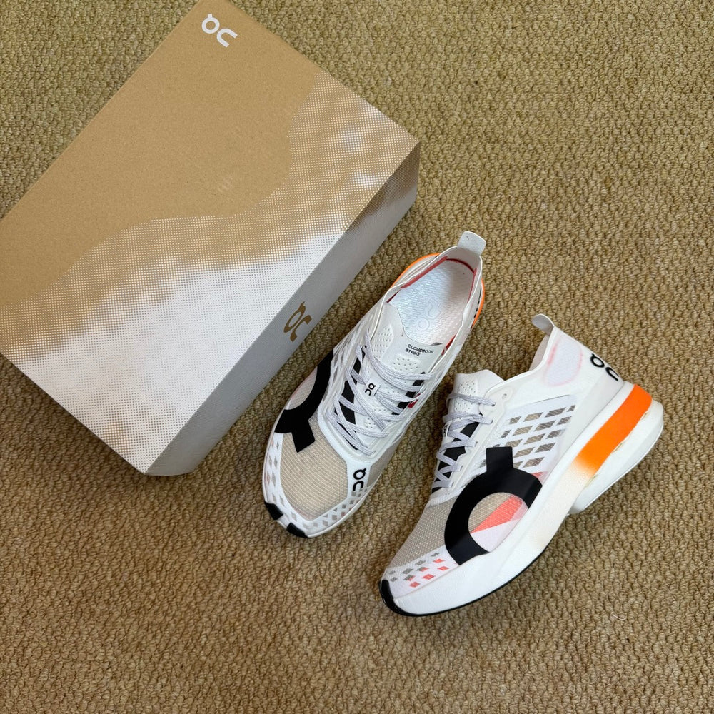 On Running Cloud Boom Strike -White/Orange