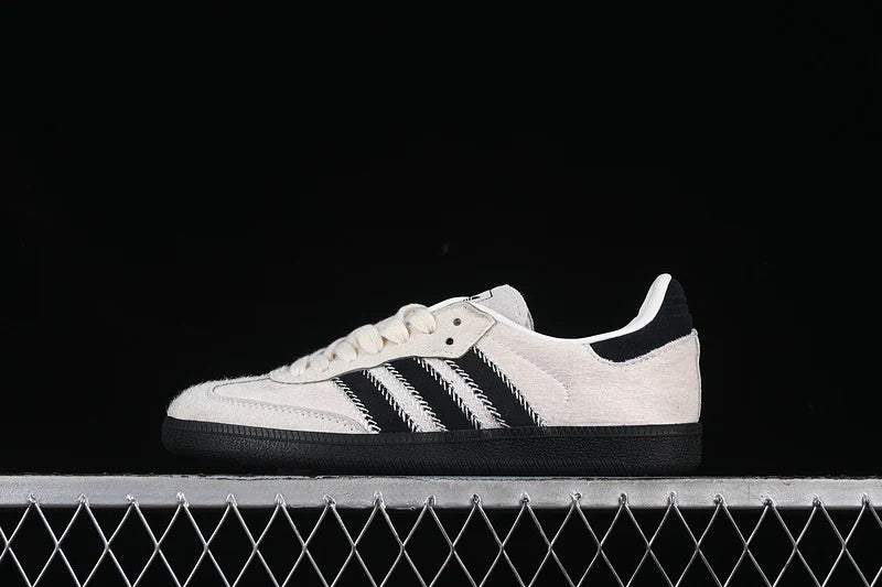 Samba Wonder - White Black