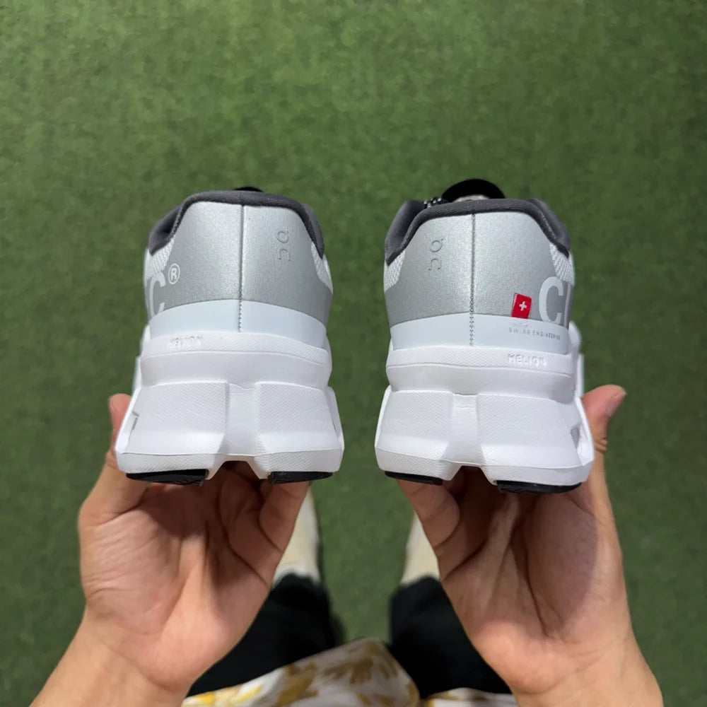 On Running Cloud Monster -White Black
