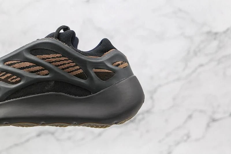Yeezy boost 700 V3