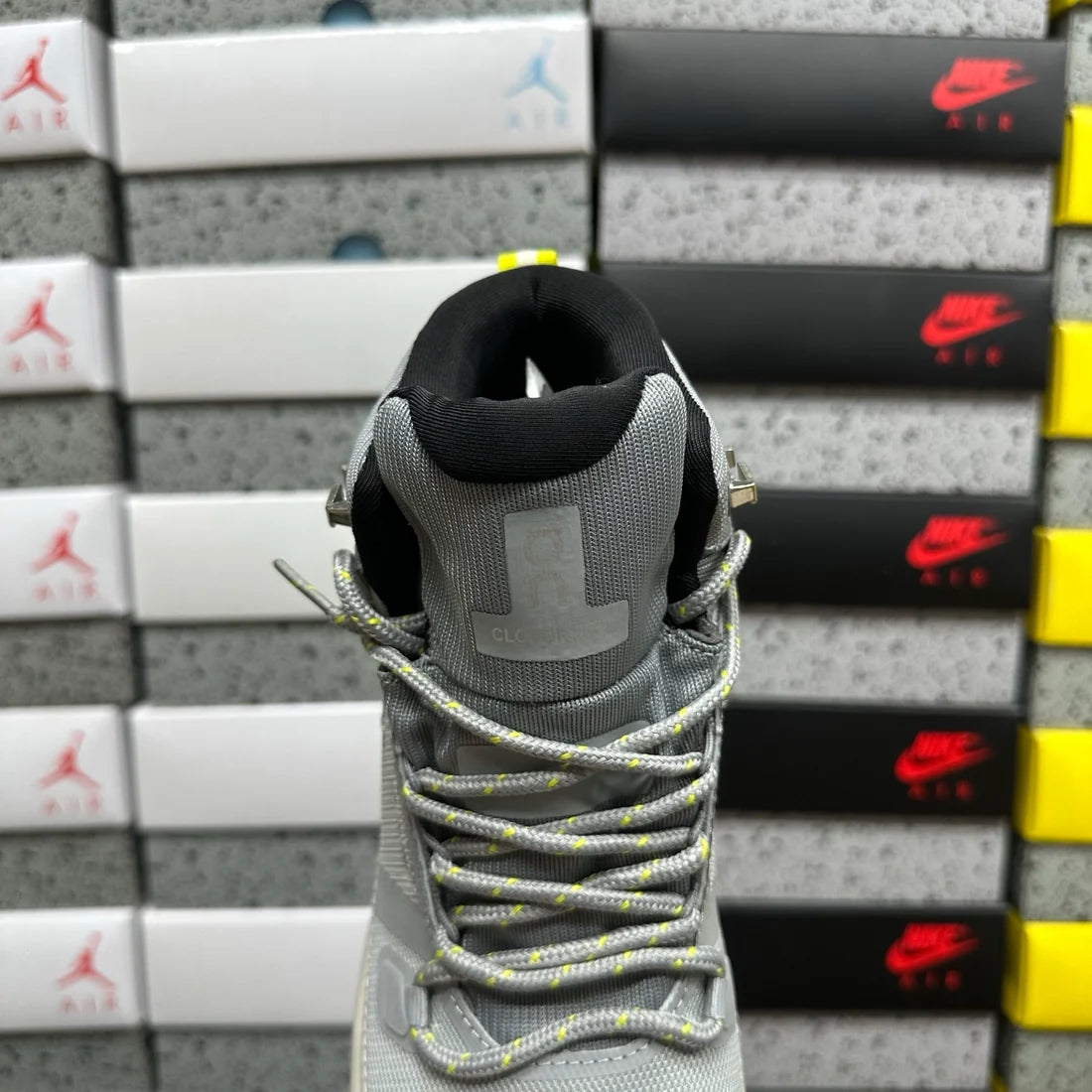 On Running Cloud Rock Mid Waterproof -Alloy Ice